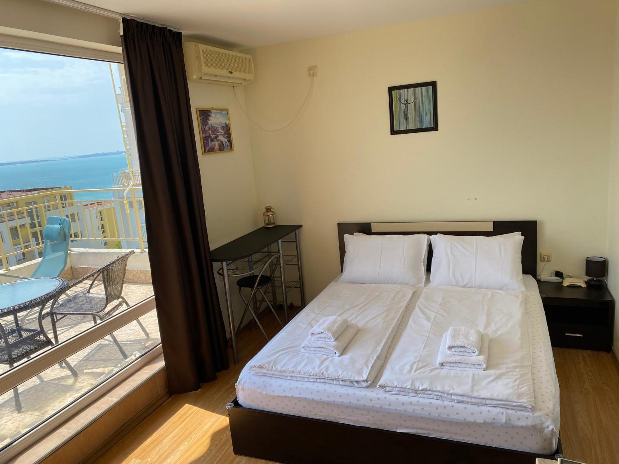 Sea View Panoramic Apartments, Fort Noks Crown Club Свети-Влас Номер фото