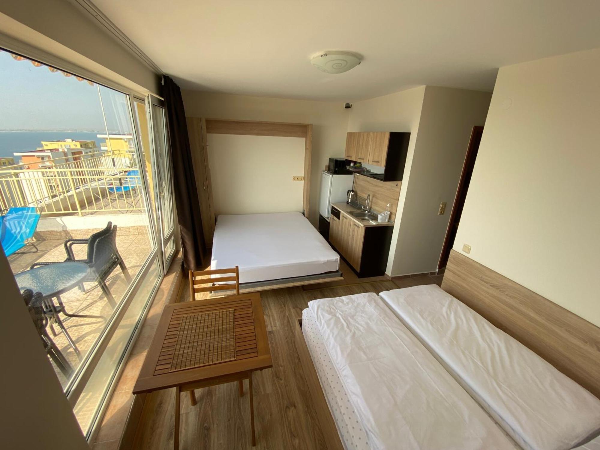 Sea View Panoramic Apartments, Fort Noks Crown Club Свети-Влас Номер фото