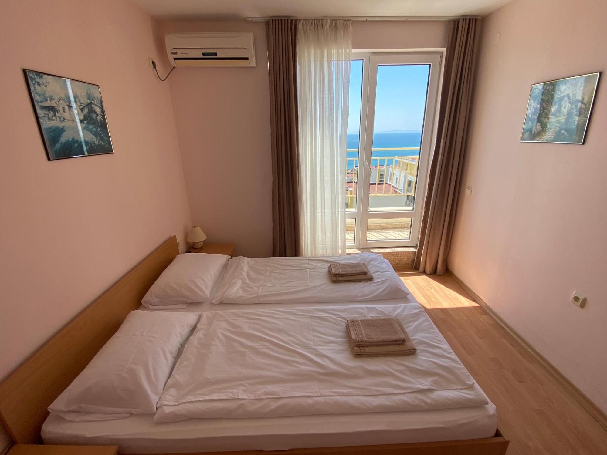 Sea View Panoramic Apartments, Fort Noks Crown Club Свети-Влас Номер фото